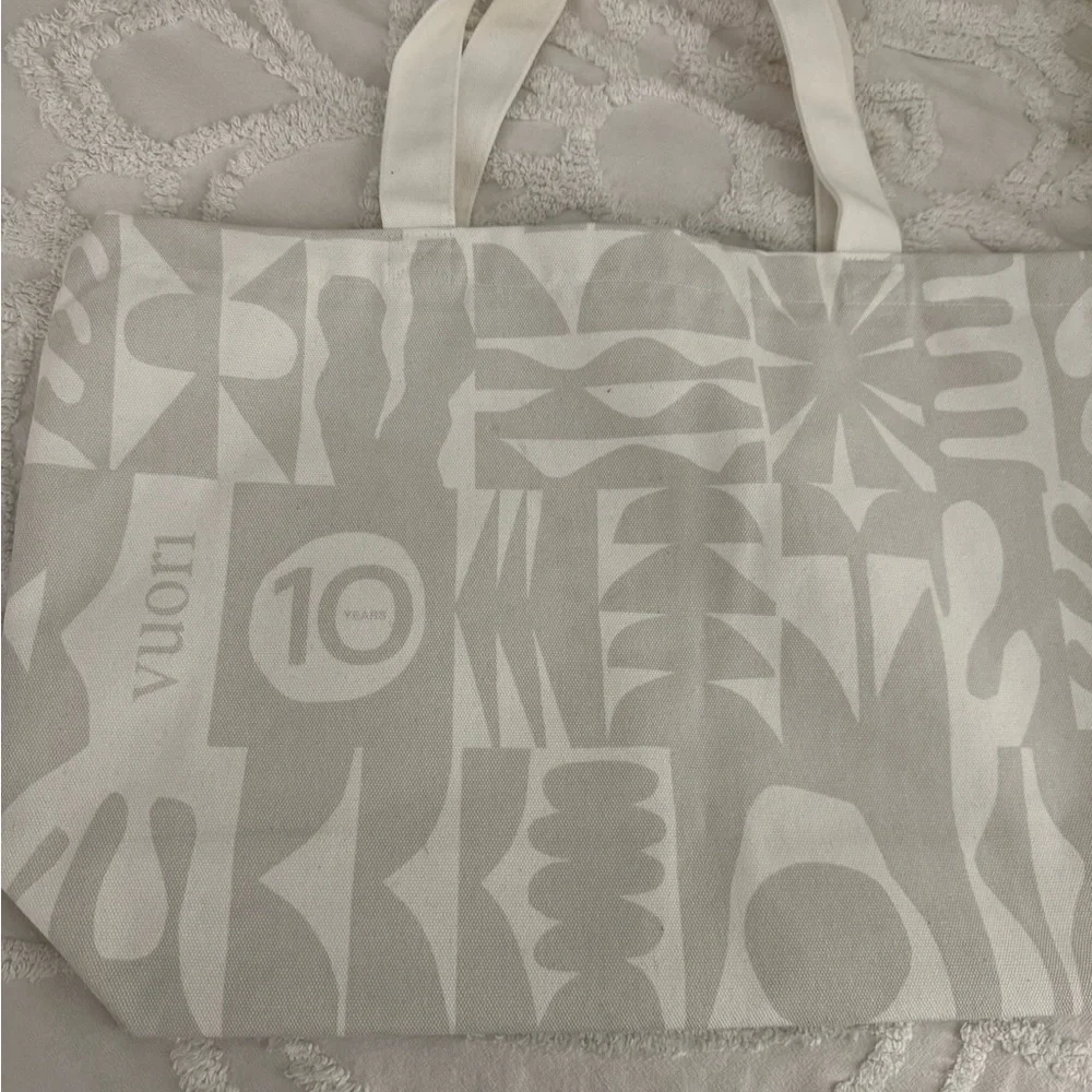 Vuori Cream White Patterned Tote Bag
